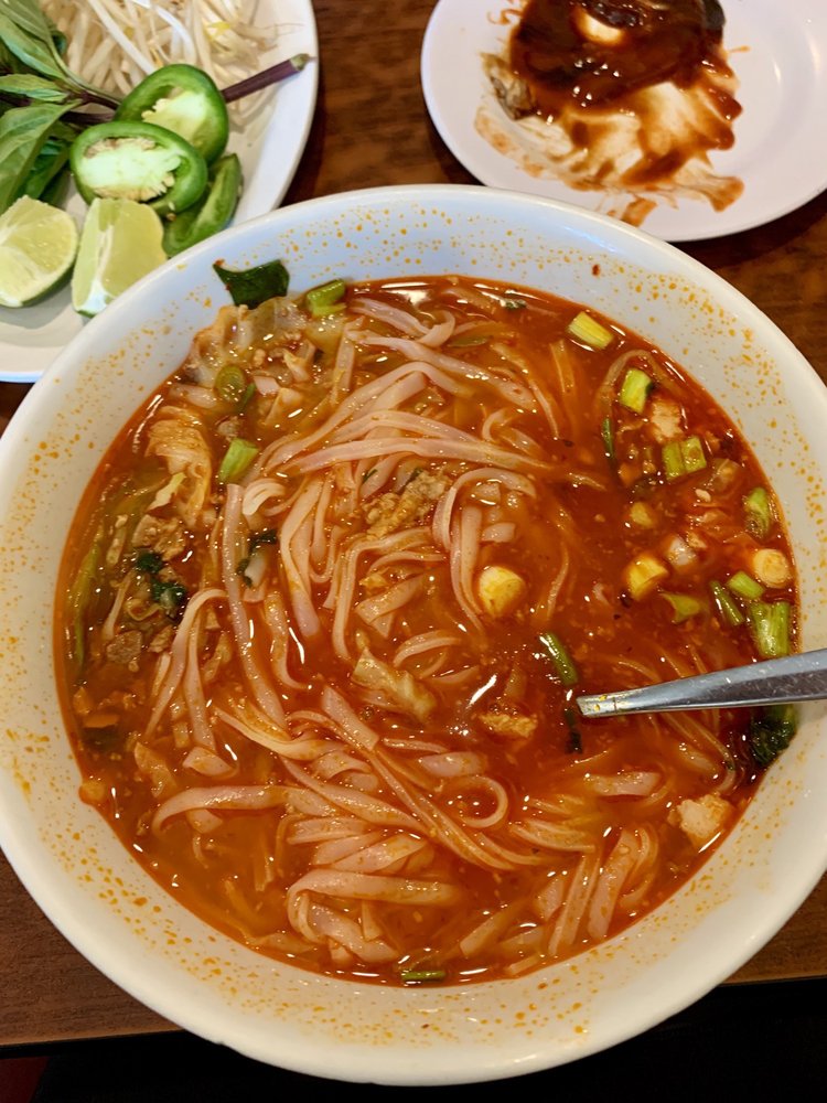 DAVORN’S PLACE LAO THAI RESTAURANT 550 Photos & 705 Reviews 400 N