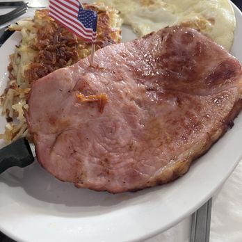 American Host Restaurant - Ham steak with hash browns and eggs - Diners Near Me - Lompoc, California American Host Restaurant - Ham steak with hash browns and eggs - Diners Near Me - Lompoc, California