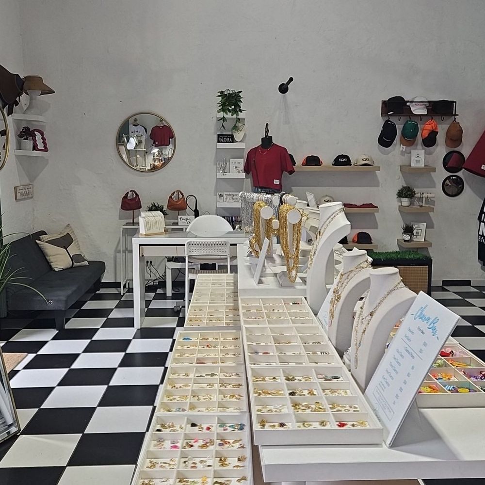 Promesas Shop - Interior - Jewelry Near Me - San Juan, Puerto Rico