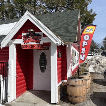 Tapia’s Red Cabin Restaurant - Breakfast & Brunch Near Me - Running Springs, California