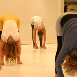 Tanzraum - Modern Dance montags von 20.00 - 20.30 Uhr