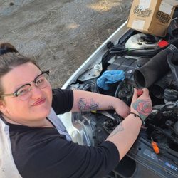Clyde's Mobile Automotive - My apprentice is eager to learn, and repair your vehicle today!