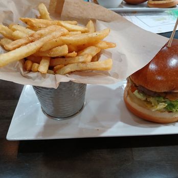 Bonfire Burgers & Bourbon - Classic Burger - Salad Near Me - Amherst, Virginia Bonfire Burgers & Bourbon - Classic Burger - Salad Near Me - Amherst, Virginia