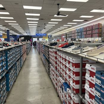 SKECHERS Warehouse Outlet - Shoe Stores Near Me - Fullerton, California SKECHERS Warehouse Outlet - Shoe Stores Near Me - Fullerton, California