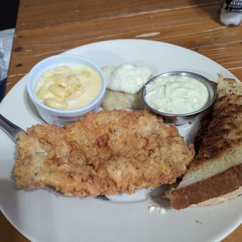 Gigi's Restaurant & Cafe - Chicken fried chicken with a side of three cheese Mac, mashed potatoes with a side of gravy and homemade toasted bread. - Southern Near Me - Edcouch, Texas