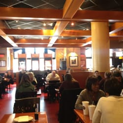 Pei Wei Asian Kitchen - Dining room