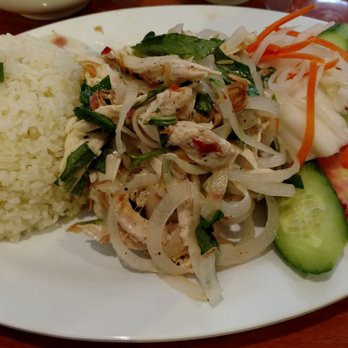 Pho Ga Hai Van - Shredded chicken... Lots of chicken, mix of onions, basil, so tasty! I couldn't even finish it... - Vietnamese Near Me - Westminster, California Pho Ga Hai Van - Shredded chicken... Lots of chicken, mix of onions, basil, so tasty! I couldn't even finish it... - Vietnamese Near Me - Westminster, California