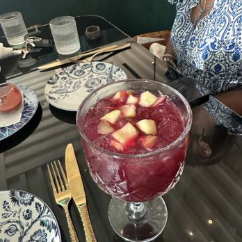 Del Mar - Red sangria - Spanish Near Me - Washington, DC, District of Columbia Del Mar - Red sangria - Spanish Near Me - Washington, DC, District of Columbia