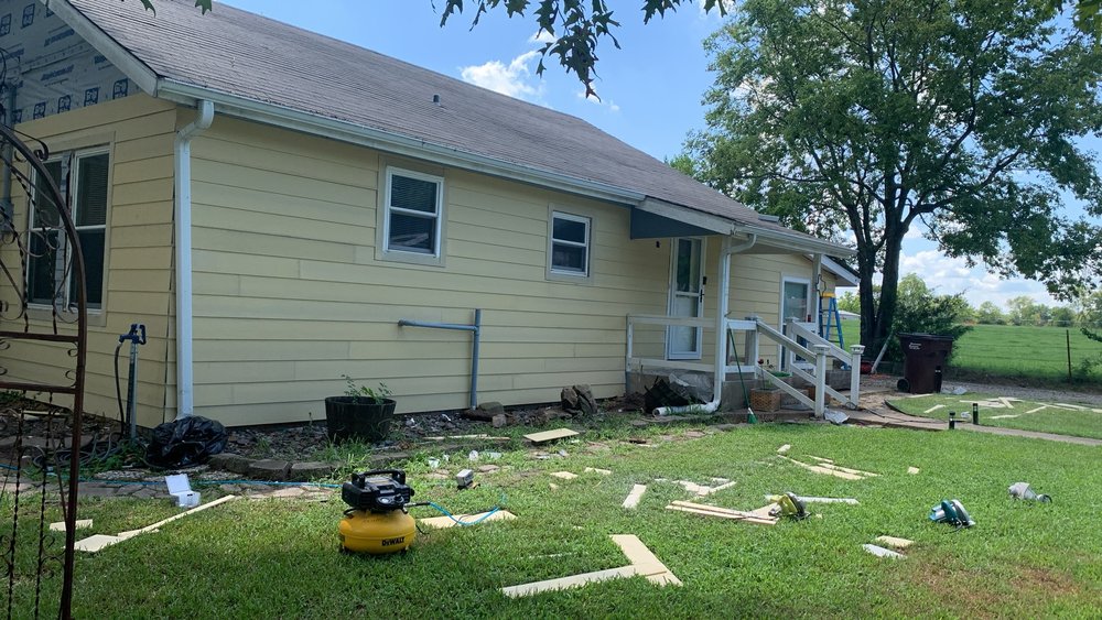 Slide of Sanchez Real Estate Contractor