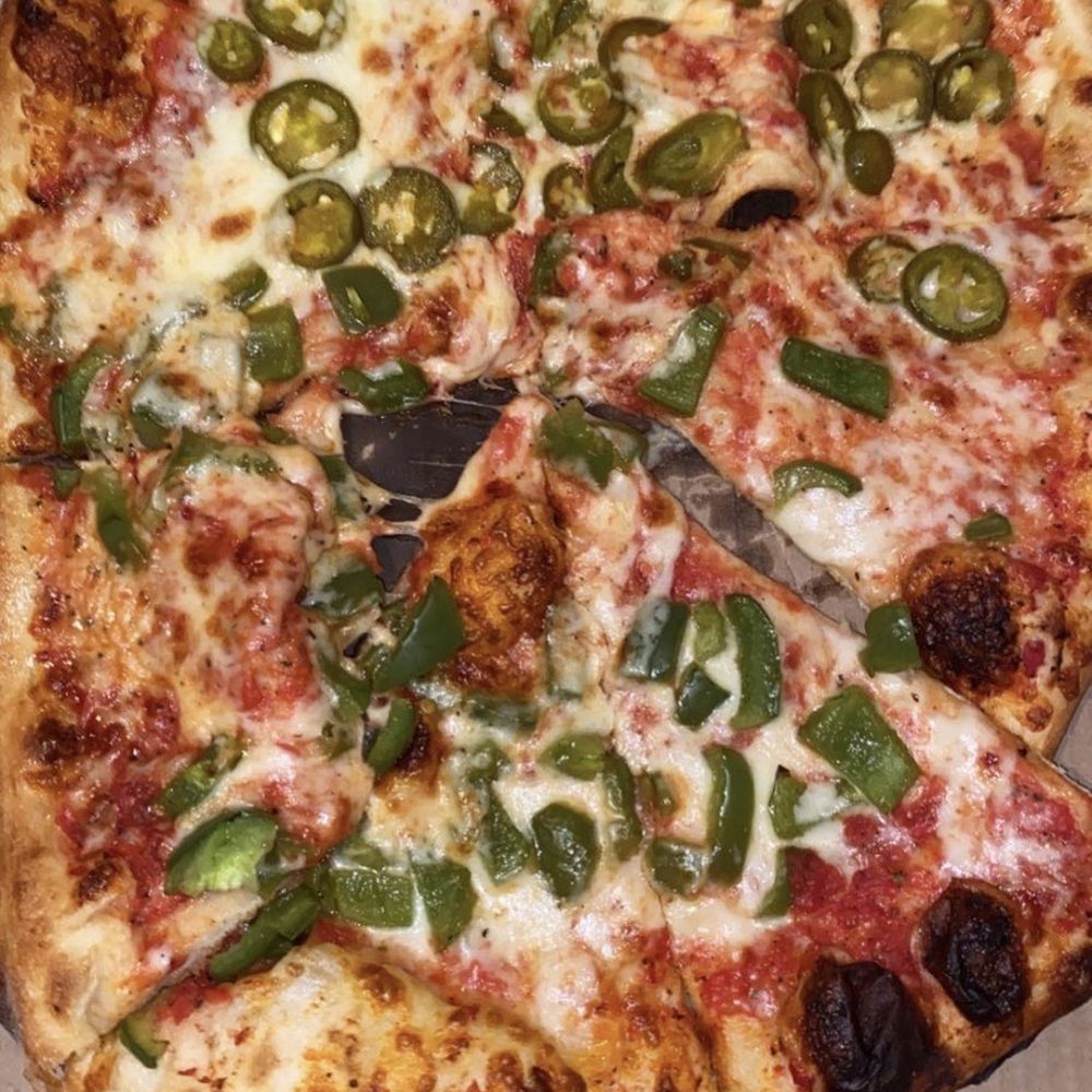 Moto Pizza - It asks me "what's in this photo" if I'm gonna be honest a nightmare of a pizza - Pizza Near Me - Sandwich, Massachusetts