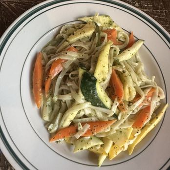 Boon & Co - Pesto Veggie Pasta - Cocktail Bars Near Me - Round Top, Texas