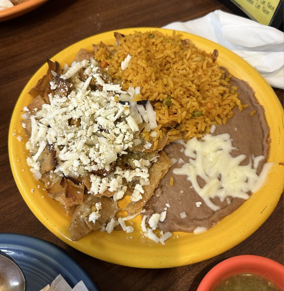 Con Huevos Restaurant