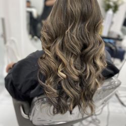 Bella Lounge Salon