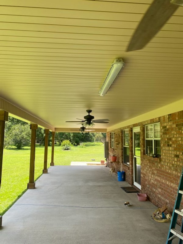 Slide of B&M Roofing