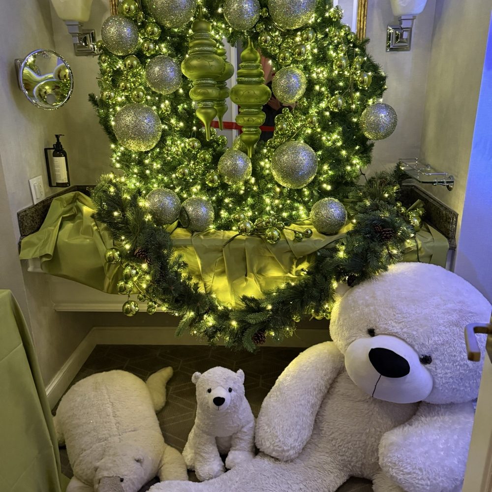 Fairmont Olympic Hotel, Seattle - They had a really nice Teddy Bear Suite - Hotels Near Me - Seattle, Washington