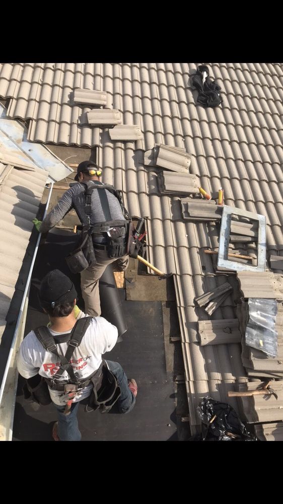 Slide of Premiere Roofing