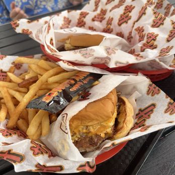 Heavy Handed - Double patty - American Near Me - Santa Monica, California