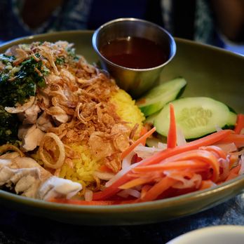 Chao - Ginger chicken and rice (side broth not pictured) - Asian Fusion Near Me - Honolulu, Hawaii