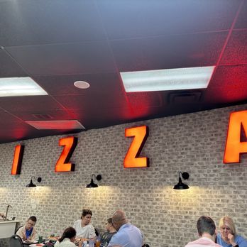 Chello’s Pizza - They serve other things, but Pizza is the way to go here. - Pizza Near Me - Jacksonville, Florida Chello’s Pizza - They serve other things, but Pizza is the way to go here. - Pizza Near Me - Jacksonville, Florida