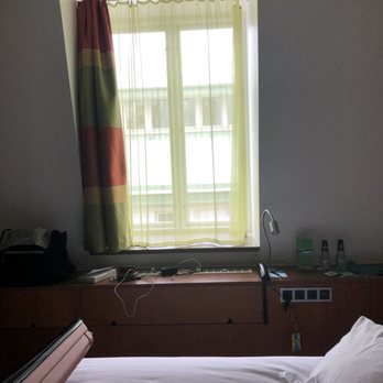 Avalon - Window view - Breakfast & Brunch Near Me - Göteborg, O