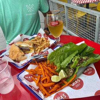 Mia's Table - Burgers and a "wrapped" taco - American Near Me - Houston, Texas Mia's Table - Burgers and a "wrapped" taco - American Near Me - Houston, Texas