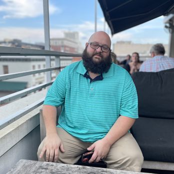 The Grove - Rooftop Bar - Bars Near Me - Savannah, Georgia