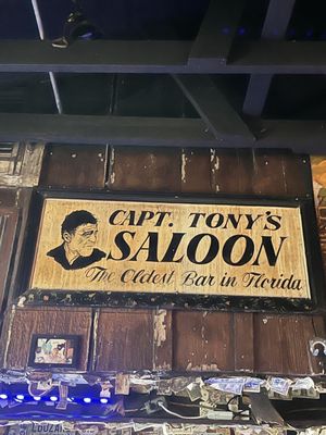 Capt Tony’s Saloon by null