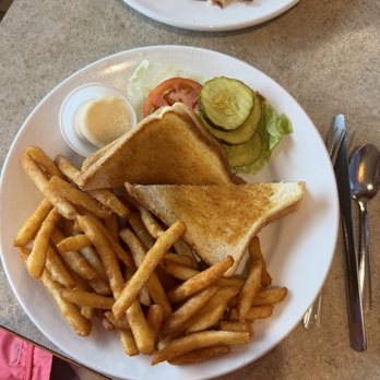 Carlock Family Restaurant - Grilled cheese and crispy fries!! - American Near Me - Carlock, Illinois Carlock Family Restaurant - Grilled cheese and crispy fries!! - American Near Me - Carlock, Illinois