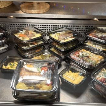 Cafeteria im Krankenhaus Köpenick - Kleine und große, fertige Gerichte, die man entweder direkt zu essen kann oder in der Mikrowelle warm machen kann - Cafeteria Near Me - Berlin, BE Cafeteria im Krankenhaus Köpenick - Kleine und große, fertige Gerichte, die man entweder direkt zu essen kann oder in der Mikrowelle warm machen kann - Cafeteria Near Me - Berlin, BE