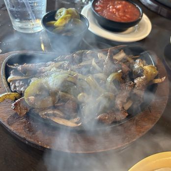 Avocados - Beef fajitas - Mexican Near Me - Bradenton, Florida Avocados - Beef fajitas - Mexican Near Me - Bradenton, Florida
