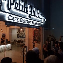 Petite Julieta