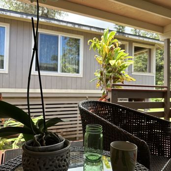 Ho'omana Spa Maui - Outdoor waiting area - Day Spas Near Me - Makawao, Hawaii