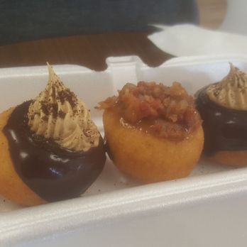 Charlie's Mini Donuts & Coffee - Espresso, bacon maple, espresso, always made to order - Donuts Near Me - Lakeland, Florida Charlie's Mini Donuts & Coffee - Espresso, bacon maple, espresso, always made to order - Donuts Near Me - Lakeland, Florida
