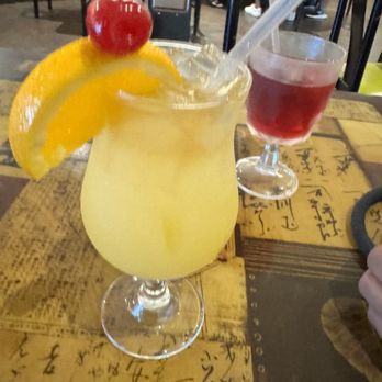 Danny's Szechuan Garden - Mai tai and cranberry juice - Wine Bars Near Me - Howard Beach, New York