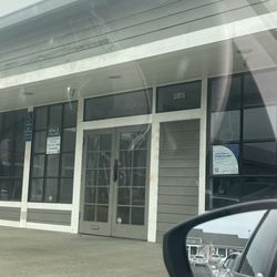 UScellular & T-Mobile Authorized Retailer - Looks closed to me