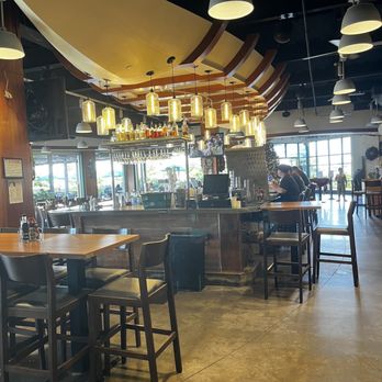 Nico's Pier 38 - Inside - Seafood Near Me - Honolulu, Hawaii