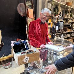 CarefulPeach Boutique - The owners go above and beyond!