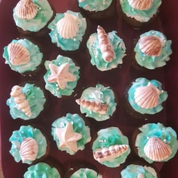 Thank you Sweet Swirls. Havyn loved the ocean themed cupcakes.