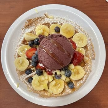 Eggs 'n Things - Waikiki Beach Eggspress - Acai waffle - Breakfast & Brunch Near Me - Honolulu, Hawaii Eggs 'n Things - Waikiki Beach Eggspress - Acai waffle - Breakfast & Brunch Near Me - Honolulu, Hawaii