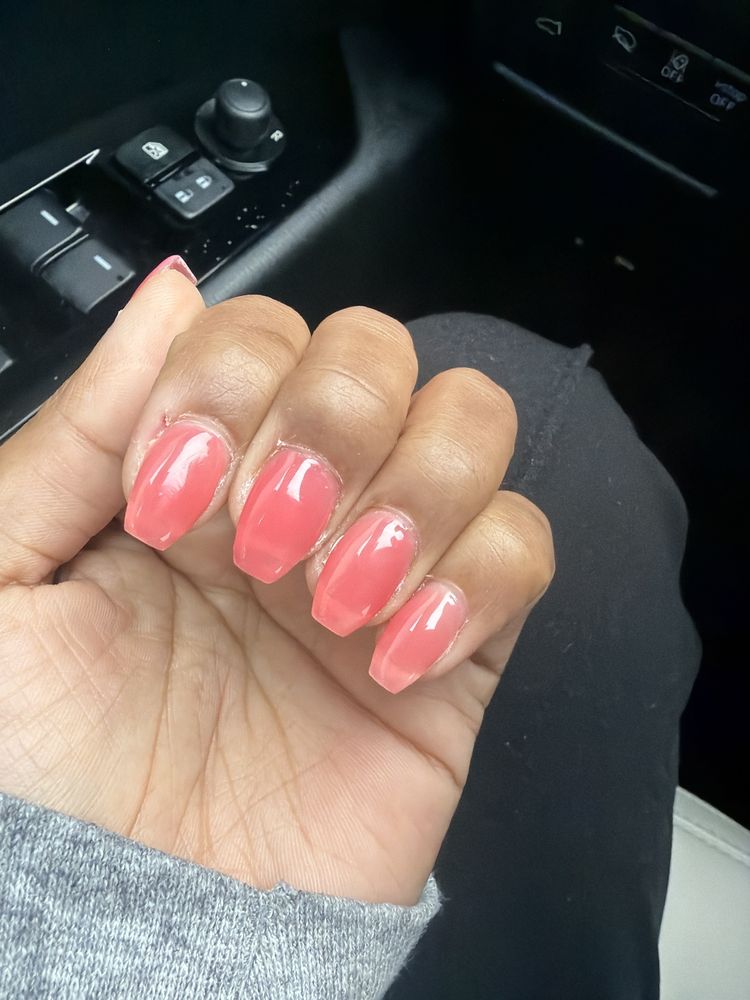 VIP Nail Logo