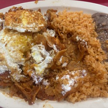 El Rinconcito De Doña Mary - Chilaquiles plate - Mexican Near Me - Pomona, California