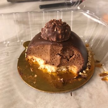 Baklovah Bakery - Ferrero R Mousse - Desserts Near Me - San Antonio, Texas