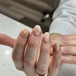 Alo Nail Lounge - Japanese gel designs