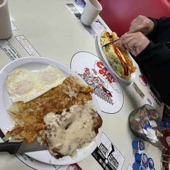 Crazy Otto's Diner - Country Fried Steak & Eggs and spinach omelette - American Near Me - Santa Clarita, California