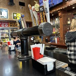 Gino Brothers Pizzeria & Bar - Gino Bros has an awesome beer selection!