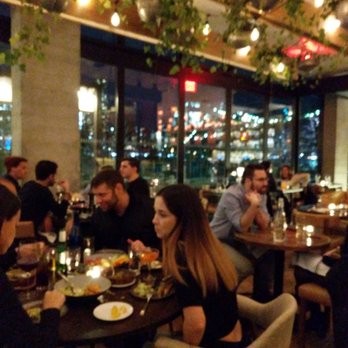 The Osprey - Great views - Australian Near Me - Brooklyn, New York
