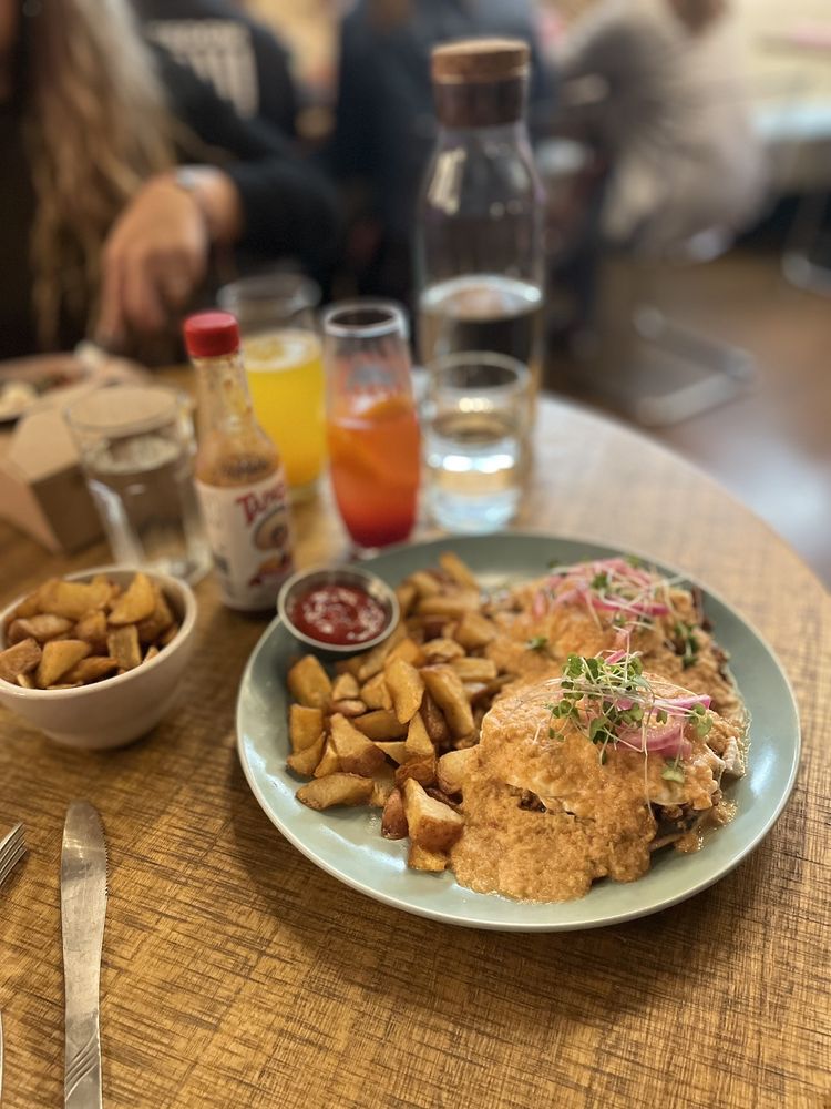 Tartine Brunch Club