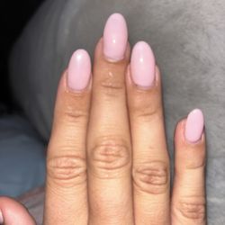 Phoenix Nail Bar - Charged extra for nail shape; can see bump on middle finger between gelx nail extension vs gel she just added in where nail had grown out