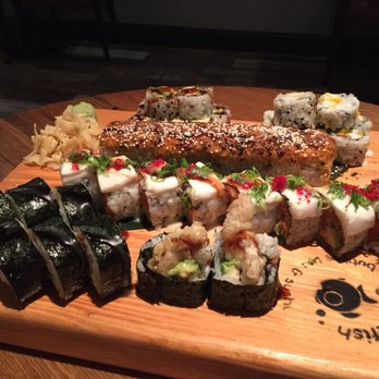 Bubblefish - Bottom to top: Ninja oyster roll, Marilyn Monroe took, TGI roll, and two regular rolls - Taiwanese Near Me - Philadelphia, Pennsylvania