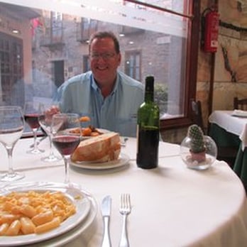 Las Termas - Stew, fried potatoes, bread, and wine at the Restaurante Las Termas in Astorga, Spain. - Spanish Near Me - Astorga, LE